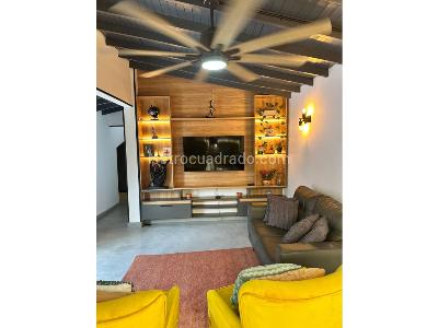 Casa de 4 alcobas en venta en Santa Mónica, Medellín, 201 m² · foto 11 de 20