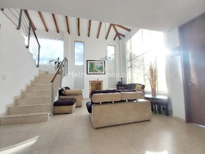 Casa de 4 alcobas en venta en Vda Canelon, Cajicá, 257 m² · foto 13 de 20