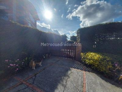 Casa de 4 alcobas en venta en Vda Canelon, Cajicá, 257 m² · foto 18 de 20