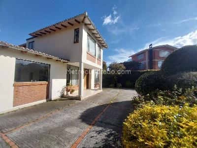 Casa de 4 alcobas en venta en Vda Canelon, Cajicá, 257 m² · foto 19 de 20