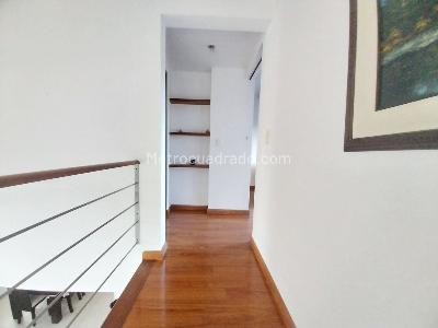 Casa de 4 alcobas en venta en Vda Canelon, Cajicá, 257 m² · foto 2 de 20