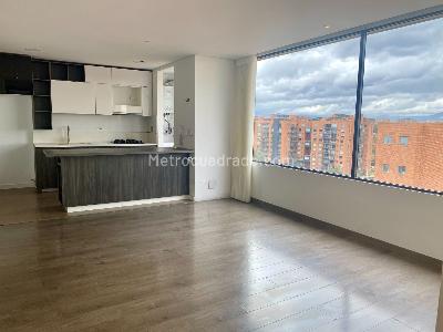 Apartamento de 3 alcobas en venta en Modelia Reservado, Bogotá, 79 m² · foto 5 de 13