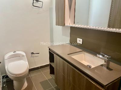 Apartamento de 3 alcobas en venta en Modelia Reservado, Bogotá, 79 m² · foto 9 de 13