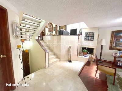 Casa de 4 alcobas en venta en San Patricio, Bogotá, 194 m² · foto 2 de 20