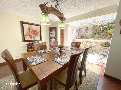 Casa de 4 alcobas en venta en San Patricio, Bogotá, 194 m² · foto 8 de 20
