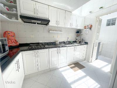 Casa de 4 alcobas en venta en San Patricio, Bogotá, 194 m² · foto 10 de 20