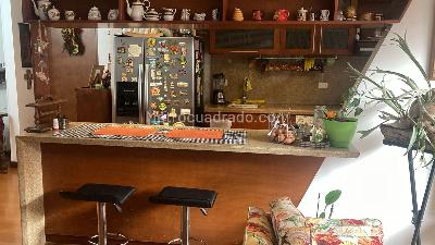 Apartamento de 2 alcobas en venta en Chico Navarra, Bogotá, 94 m² · foto 3 de 13