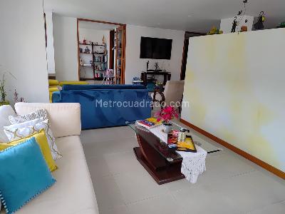 Apartamento de 4 alcobas en venta en Chico Navarra, Bogotá, 185 m² · foto 7 de 20