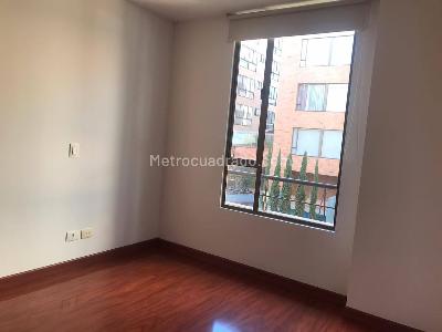 Apartamento de 2 alcobas en venta en Chico Navarra, Bogotá, 72 m² · foto 4 de 20