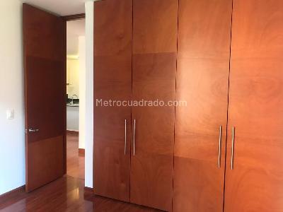 Apartamento de 2 alcobas en venta en Chico Navarra, Bogotá, 72 m² · foto 5 de 20