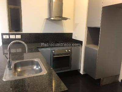 Apartamento de 2 alcobas en venta en Chico Navarra, Bogotá, 72 m² · foto 7 de 20