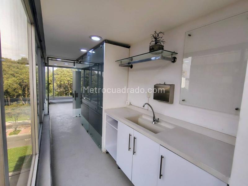 Consultorio en Arriendo, Rincon Del Chico, Bogotá D.C. - Vaade 4