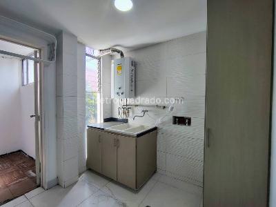 Apartamento en venta en Santa Barbara Central, Bogotá · foto 9 de 20