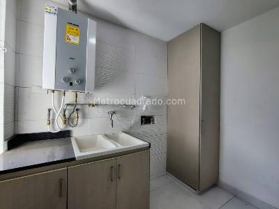 Apartamento en venta en Santa Barbara Central, Bogotá · foto 10 de 20