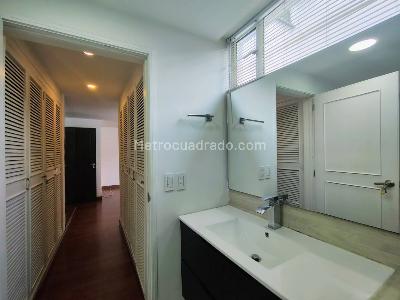 Apartamento en venta en Santa Barbara Central, Bogotá · foto 19 de 20