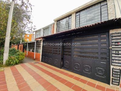 Casa en venta en Bolivia, Bogotá · foto 2 de 20