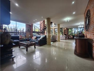 Casa de 4 alcobas en venta en Loma Del Escobero, Medellín, 480 m² · foto 7 de 20