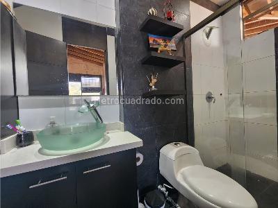 Casa de 4 alcobas en venta en Loma Del Escobero, Medellín, 480 m² · foto 12 de 20