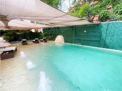 Casa de 5 alcobas en venta en El Poblado, Medellín · foto 3 de 20