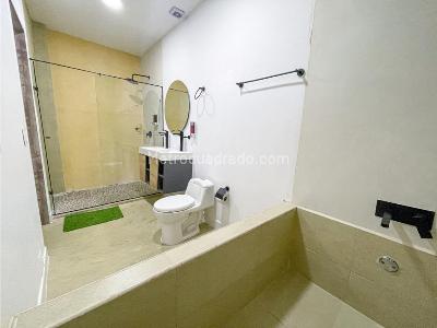Casa de 5 alcobas en venta en El Poblado, Medellín · foto 11 de 20