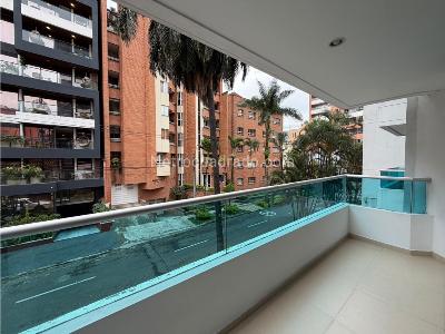 Apartamento de 3 alcobas en venta en Laureles, Medellín, 142 m² · foto 4 de 18