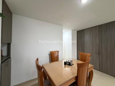 Apartamento de 3 alcobas en venta en Laureles, Medellín, 142 m² · foto 5 de 18
