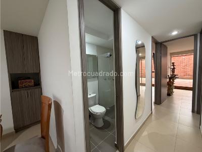 Apartamento de 3 alcobas en venta en Laureles, Medellín, 142 m² · foto 7 de 18