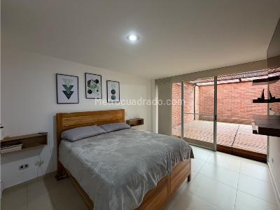 Apartamento de 3 alcobas en venta en Laureles, Medellín, 142 m² · foto 9 de 18