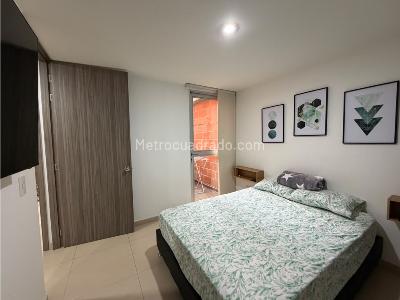 Apartamento de 3 alcobas en venta en Laureles, Medellín, 142 m² · foto 16 de 18
