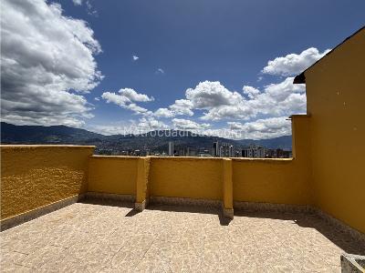 Casa de 4 alcobas en venta en El Salvador, Medellín, 134 m² · foto 3 de 16