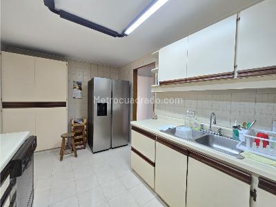 Casa de 3 alcobas en venta en El Poblado, Medellín, 284 m² · foto 7 de 20