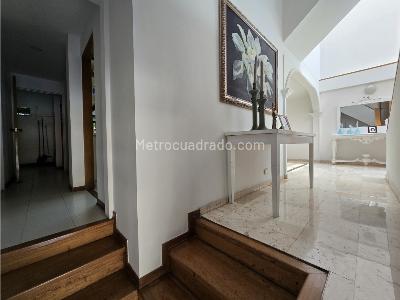 Casa de 3 alcobas en venta en El Poblado, Medellín, 284 m² · foto 8 de 20