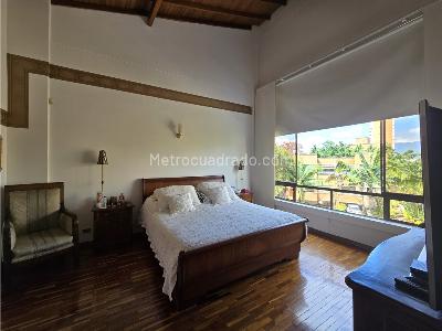 Casa de 3 alcobas en venta en El Poblado, Medellín, 284 m² · foto 16 de 20