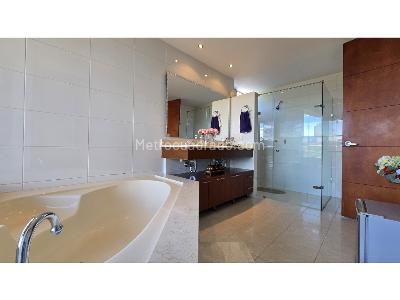 Apartamento de 4 alcobas en venta en Loma Los Benedictinos, Envigado, 261 m² · foto 17 de 20