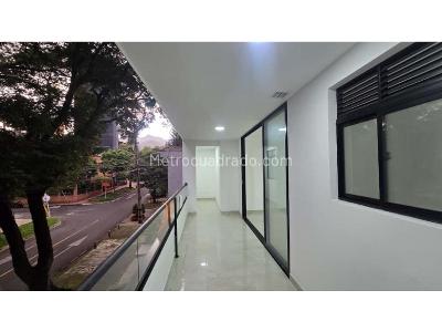 Apartamento en venta en La Castellana, Medellín · foto 6 de 18