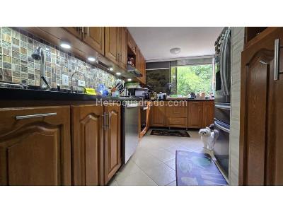 Apartamento de 3 alcobas en venta en El Poblado, Medellín, 157 m² · foto 10 de 20