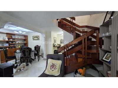 Apartamento de 3 alcobas en venta en El Poblado, Medellín, 157 m² · foto 11 de 20