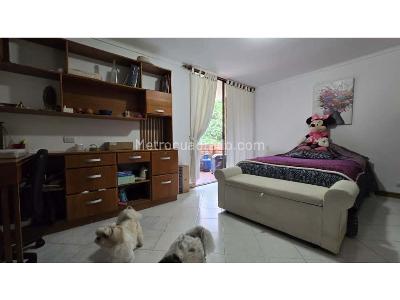 Apartamento de 3 alcobas en venta en El Poblado, Medellín, 157 m² · foto 15 de 20