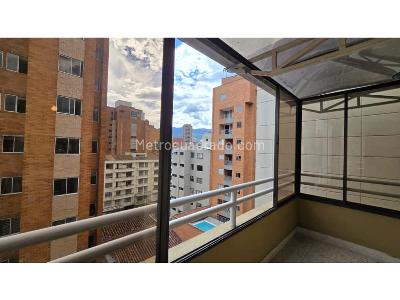 Apartamento en venta en Laureles, Medellín · foto 4 de 15