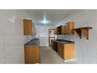Apartamento en venta en Laureles, Medellín · foto 5 de 15