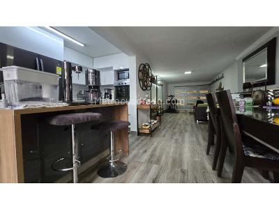 Casa de 5 alcobas en venta en Belen La Palma, Medellín, 489 m² · foto 3 de 20
