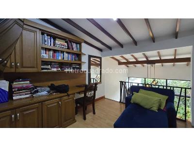 Casa de 5 alcobas en venta en Belen La Palma, Medellín, 489 m² · foto 13 de 20