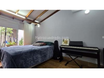 Casa de 5 alcobas en venta en Belen La Palma, Medellín, 489 m² · foto 14 de 20