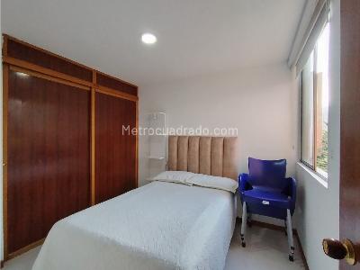 Apartamento en venta en Loma De Los Bernal, Medellín · foto 14 de 15
