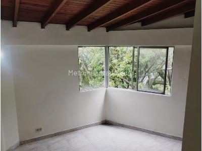 Apartamento de 4 alcobas en venta en Belen, Medellín, 213 m² · foto 8 de 10