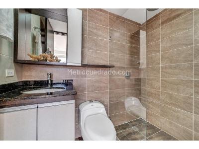 Apartamento de 3 alcobas en venta en Laureles, Medellín, 102 m² · foto 12 de 13