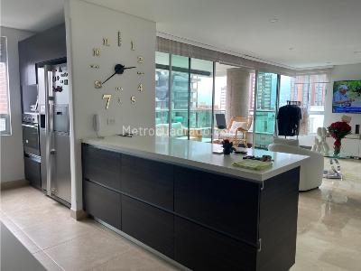 Apartamento de 3 alcobas en venta en El Poblado, Medellín, 139 m² · foto 5 de 12