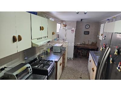 Apartamento de 4 alcobas en venta en Laureles, Medellín, 264 m² · foto 6 de 14