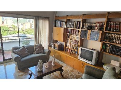 Apartamento de 4 alcobas en venta en Laureles, Medellín, 264 m² · foto 13 de 14