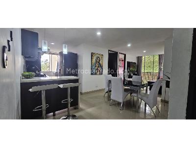 Apartamento en venta en Alto De Misael, Envigado · foto 3 de 11